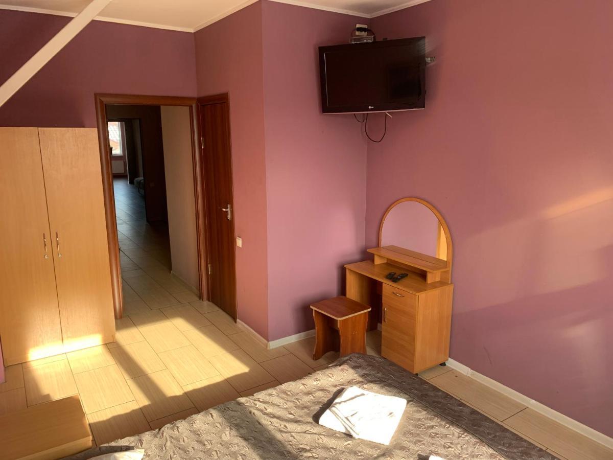 Green Hotel Kijów Zewnętrze zdjęcie