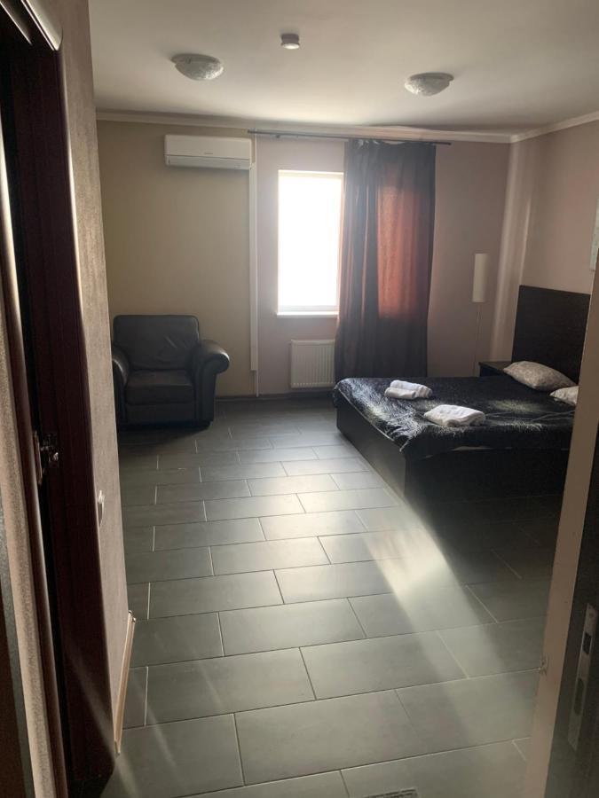 Green Hotel Kijów Zewnętrze zdjęcie