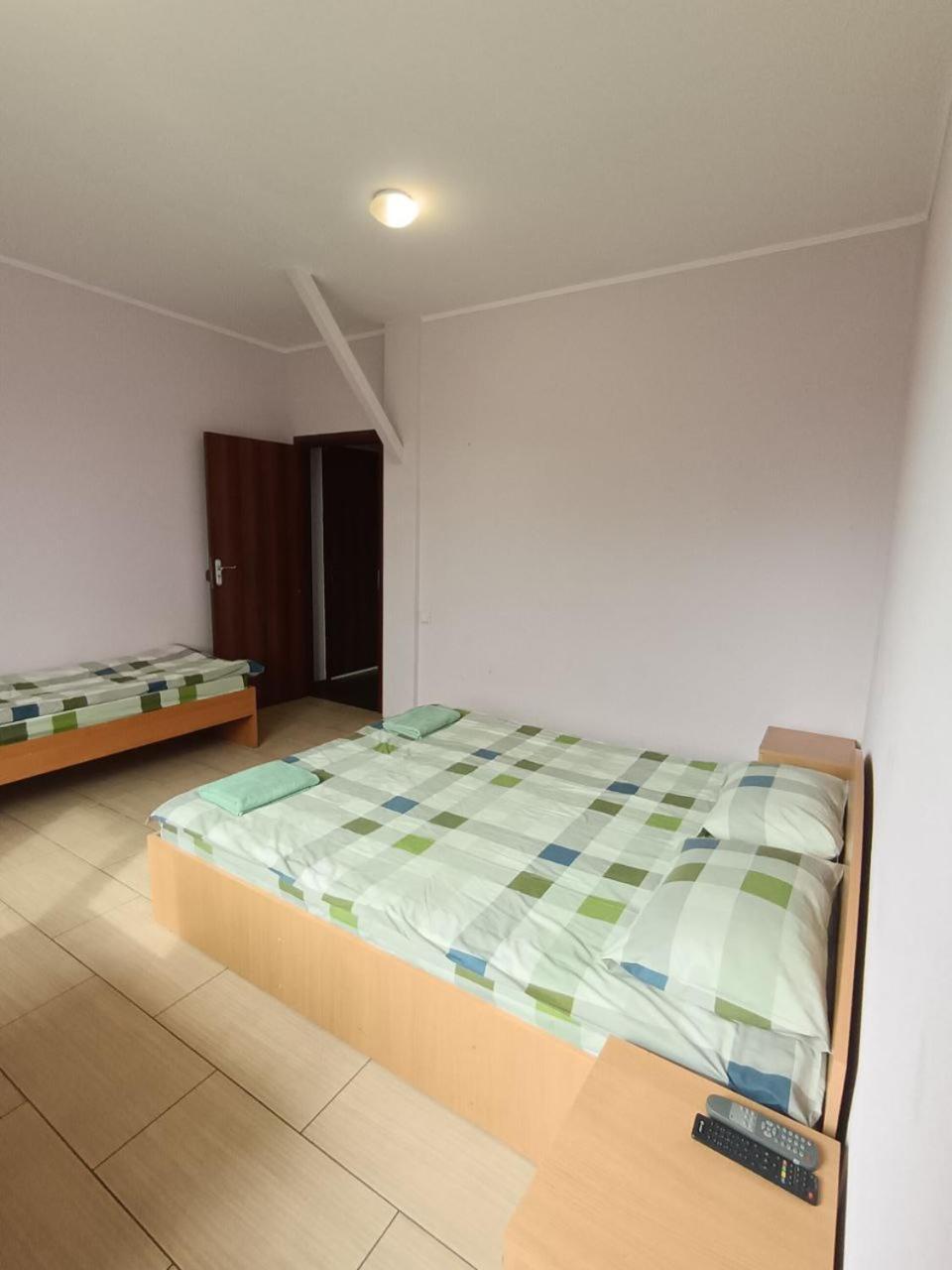 Green Hotel Kijów Zewnętrze zdjęcie