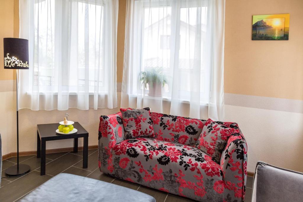 Green Hotel Kijów Zewnętrze zdjęcie